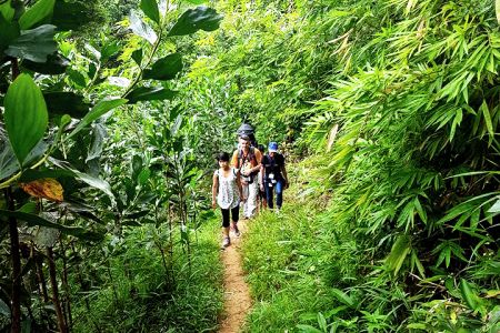 TREKKING HEAVEN GATE CAVE AND EXPLORE THE CO TU VILLAGE (2 DAY 1 NIGHT)